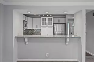 19301 Puritas Ave, Loveland, OH 44135 - Photo 9