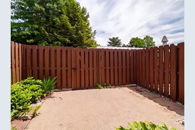 19301 Puritas Avenue, Loveland, OH 44135 - Photo 27