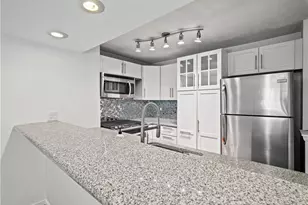 19301 Puritas Ave, Loveland, OH 44135 - Photo 7
