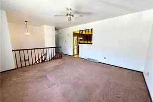 159 Valley Way, Weirton, WV 26062 - Photo 7