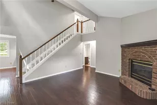 1335 Old Mill Path, Grandview Heights, OH 44147 - Photo 7