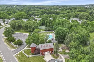 1335 Old Mill Path, Grandview Heights, OH 44147 - Photo 33