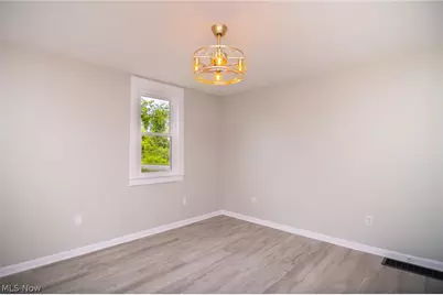 57087 Ferryview Road, Martins Ferry, OH 43935 - Photo 15