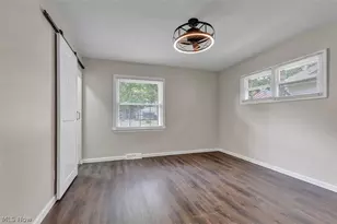 2429 Thurmont Rd, Akron, OH 44313 - Photo 19