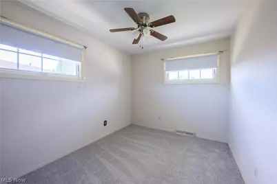 651 E Parkleigh Drive, Green Hills, OH 44131 - Photo 25