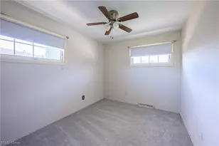 651 E Parkleigh Dr, Green Hills, OH 44131 - Photo 25