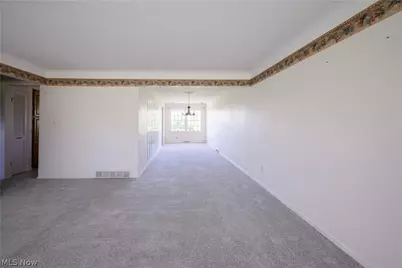 651 E Parkleigh Drive, Green Hills, OH 44131 - Photo 3