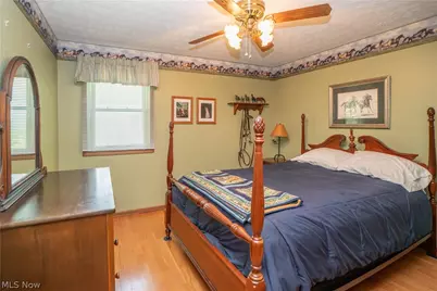 6890 Waltham Street NW, Canton, OH 44708 - Photo 33