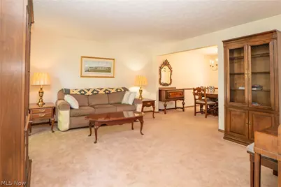6890 Waltham Street NW, Canton, OH 44708 - Photo 9