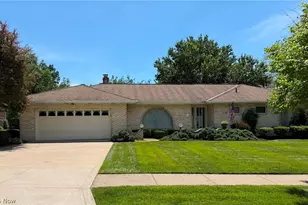 946 Douglas Dr, Wooster, OH 44691 - Photo 1