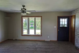 13096 Smith Rd, Wellington, OH 44090 - Photo 11