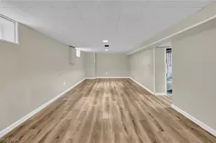 1068 Austin Ave, Akron, OH 44306 - Photo 19