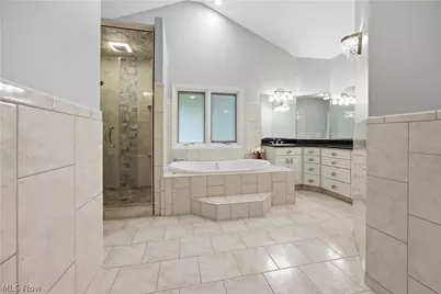 11565 Robin Wood Lane, Chagrin Falls, OH 44023 - Photo 17