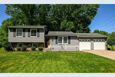 4092 Hummingbird Trail, Stow, OH 44224 - Photo 1