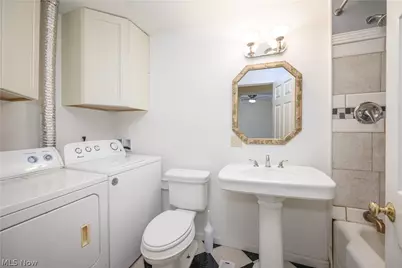128 E Central Ave, Ravenna, OH 44266 - Photo 13