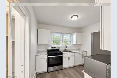 869 Berwin Street, Akron, OH 44310 - Photo 13