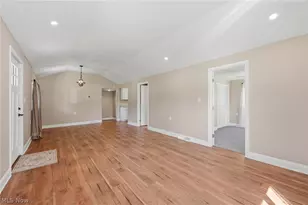 815 E Cassell Ave, Barberton, OH 44203 - Photo 9