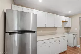 815 E Cassell Ave, Barberton, OH 44203 - Photo 15