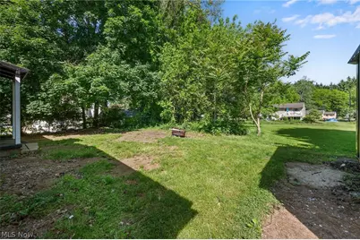 815 E Cassell Avenue, Barberton, OH 44203 - Photo 31
