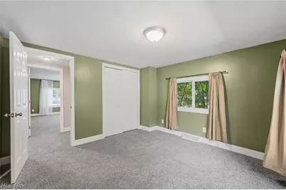 815 E Cassell Avenue, Barberton, OH 44203 - Photo 23