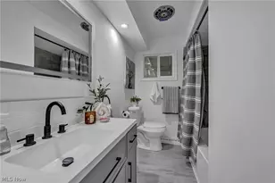 327 Horton Ave, Akron, OH 44312 - Photo 9
