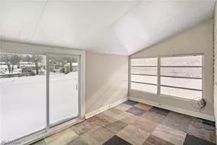 625 Wyandot Ave, Akron, OH 44305 - Photo 15