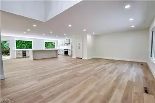 19121 Brewster Rd, Aurora, OH 44202 - Photo 5