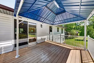 10142 Hillcrest Rd, Kirtland, OH 44094 - Photo 43