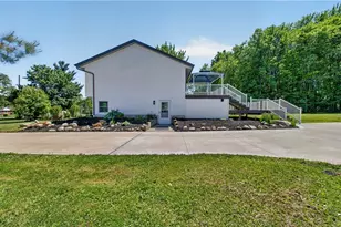 10142 Hillcrest Rd, Kirtland, OH 44094 - Photo 45