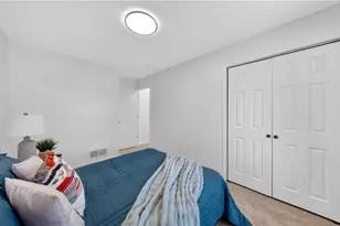 10142 Hillcrest Rd, Kirtland, OH 44094 - Photo 25