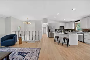 10142 Hillcrest Rd, Kirtland, OH 44094 - Photo 9