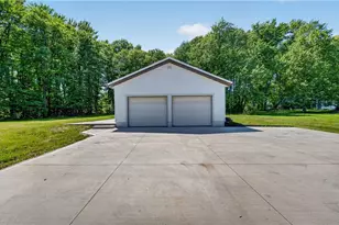 10142 Hillcrest Rd, Kirtland, OH 44094 - Photo 45