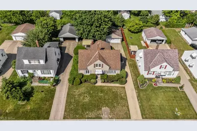 2218 Larchmont Drive, Wickliffe, OH 44092 - Photo 39