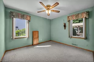 2218 Larchmont Dr, Wickliffe, OH 44092 - Photo 15