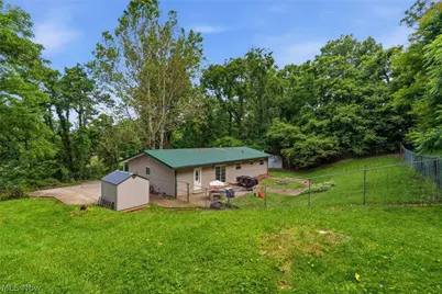 544 Homestead Drive, Williamstown, WV 26187 - Photo 7