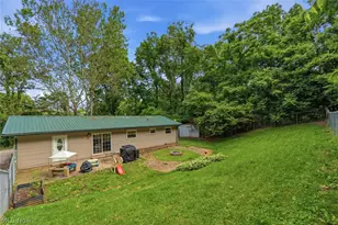 544 Homestead Dr, Williamstown, WV 26187 - Photo 27