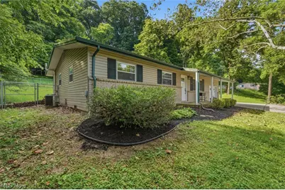544 Homestead Drive, Williamstown, WV 26187 - Photo 31