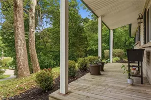 544 Homestead Dr, Williamstown, WV 26187 - Photo 33