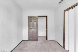 812 Lovett Pl, Lorain, OH 44052 - Photo 13