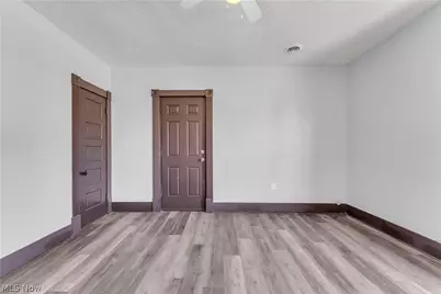 812 Lovett Place #UP, Lorain, OH 44052 - Photo 7