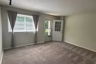 4393 Fairway Dr, Loveland, OH 44135 - Photo 9