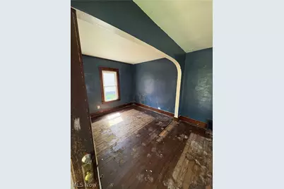 823 W 17th Street, Lorain, OH 44052 - Photo 3
