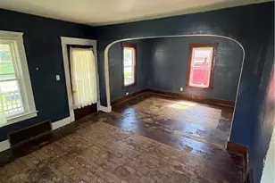 823 W 17th St, Lorain, OH 44052 - Photo 5