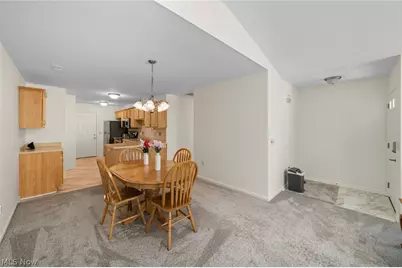 140 Woodbury Glen Street, Hartville, OH 44632 - Photo 9
