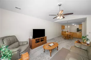 140 Woodbury Glen St, Hartville, OH 44632 - Photo 7