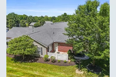 140 Woodbury Glen Street, Hartville, OH 44632 - Photo 25