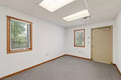 1221 S Trimble Road, Mansfield, OH 44907 - Photo 9