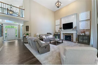 1325 Fox Den Trail, Canfield, OH 44406 - Photo 5