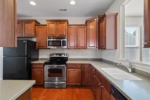 38435 Revere Dr, North Ridgeville, OH 44039 - Photo 7
