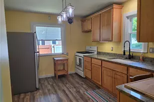1404 Bryden Dr, Akron, OH 44313 - Photo 7
